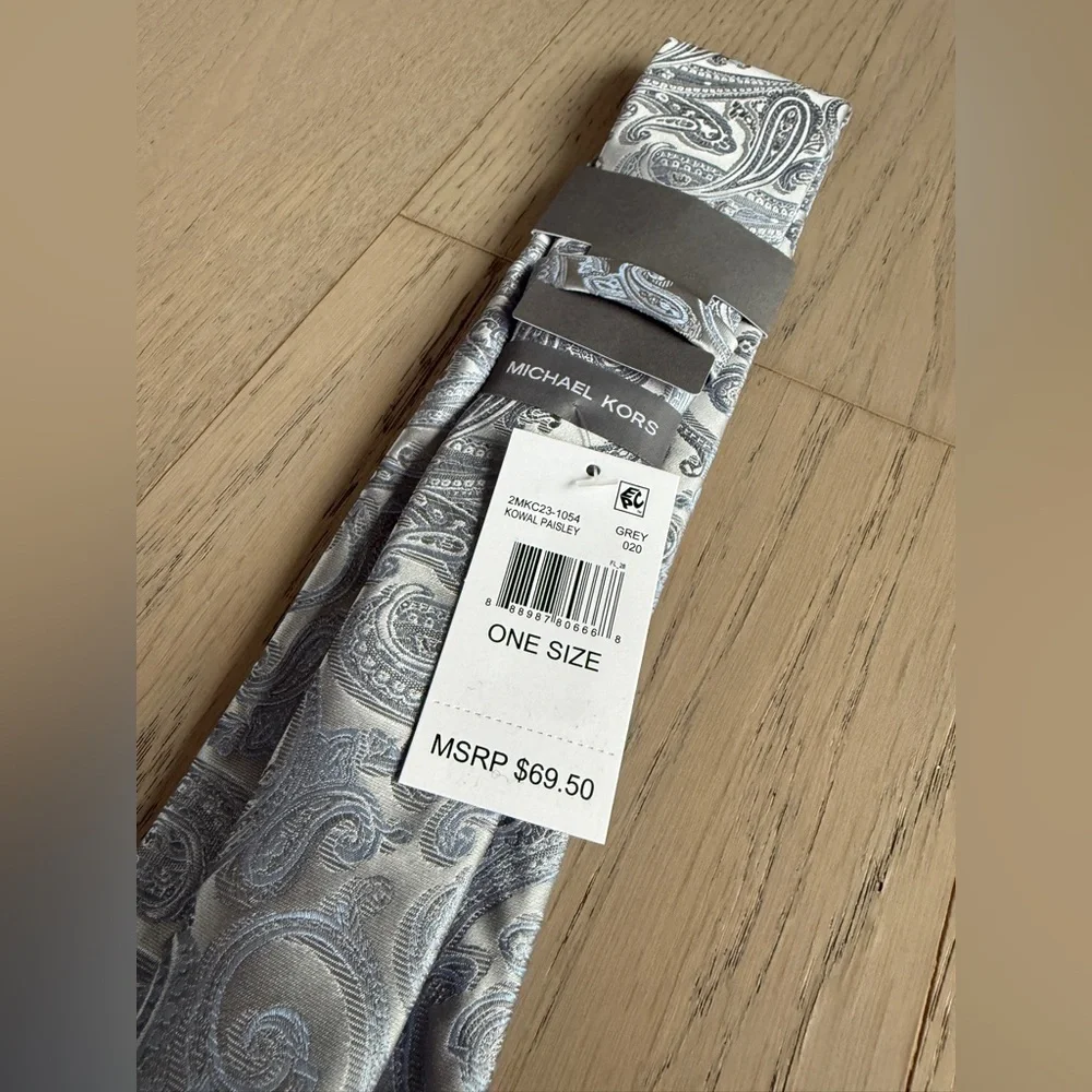 NWT Michael Kors Gray Kowal Paisley Men's Tie